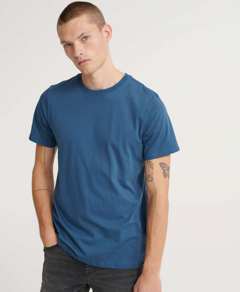 THE STANDARD LABEL TEE