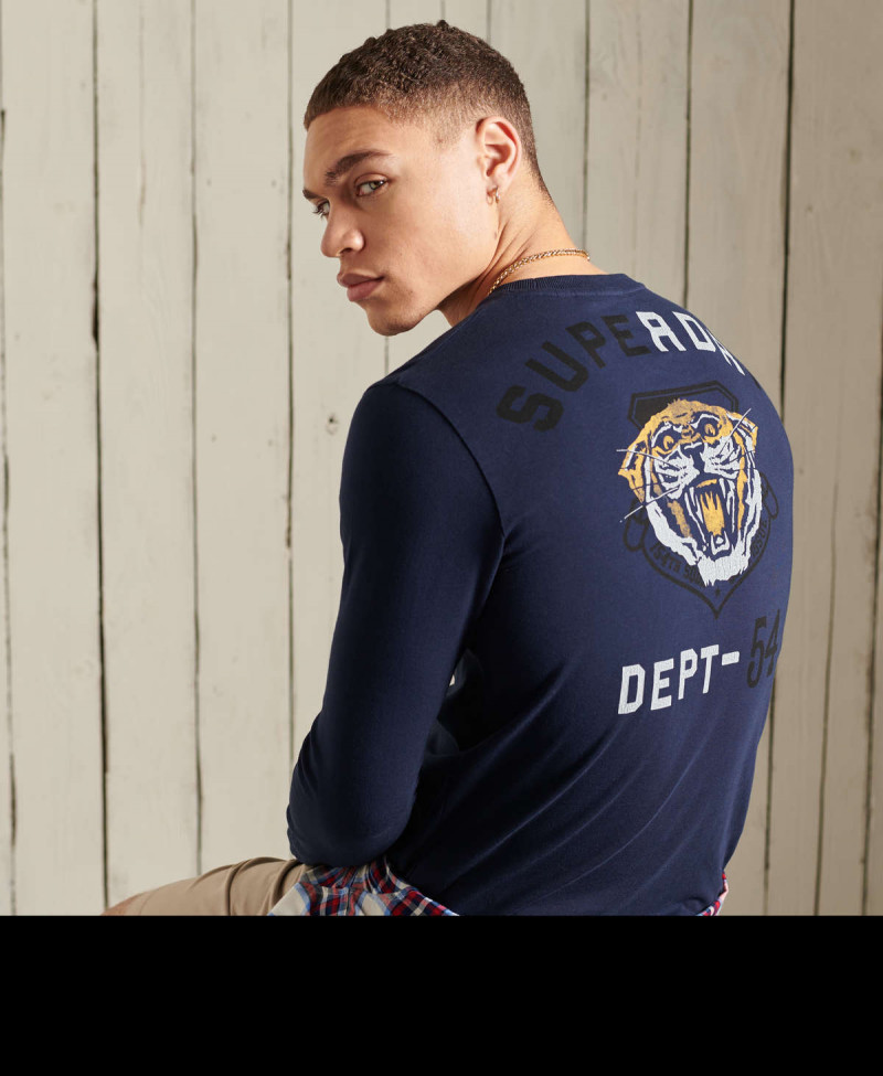 MILITARY GRAPHIC LS TEE