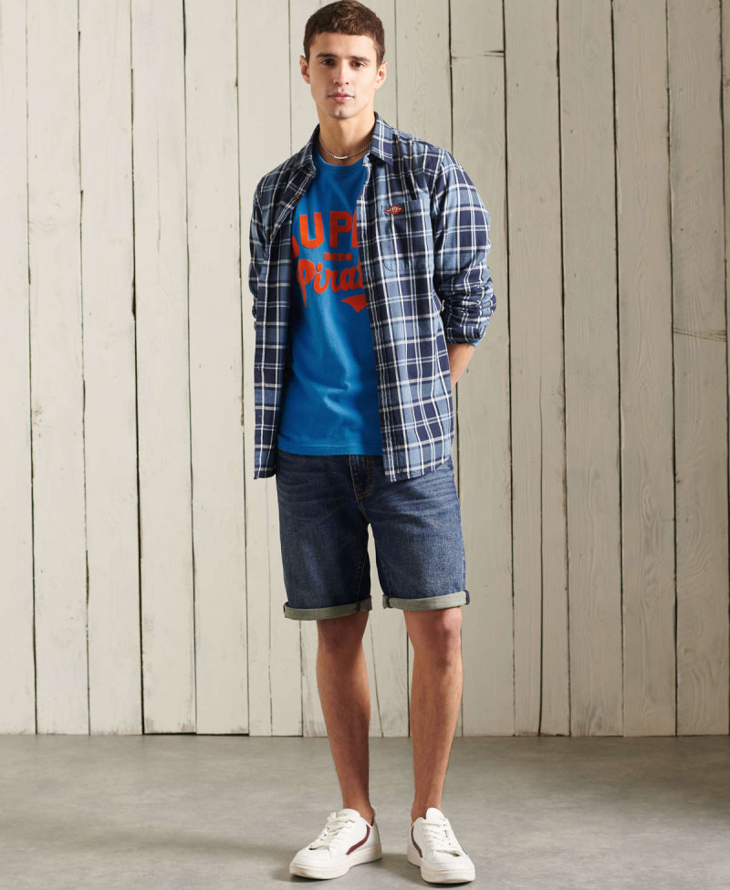 COLLEGIATE GRAPHIC LS TOP