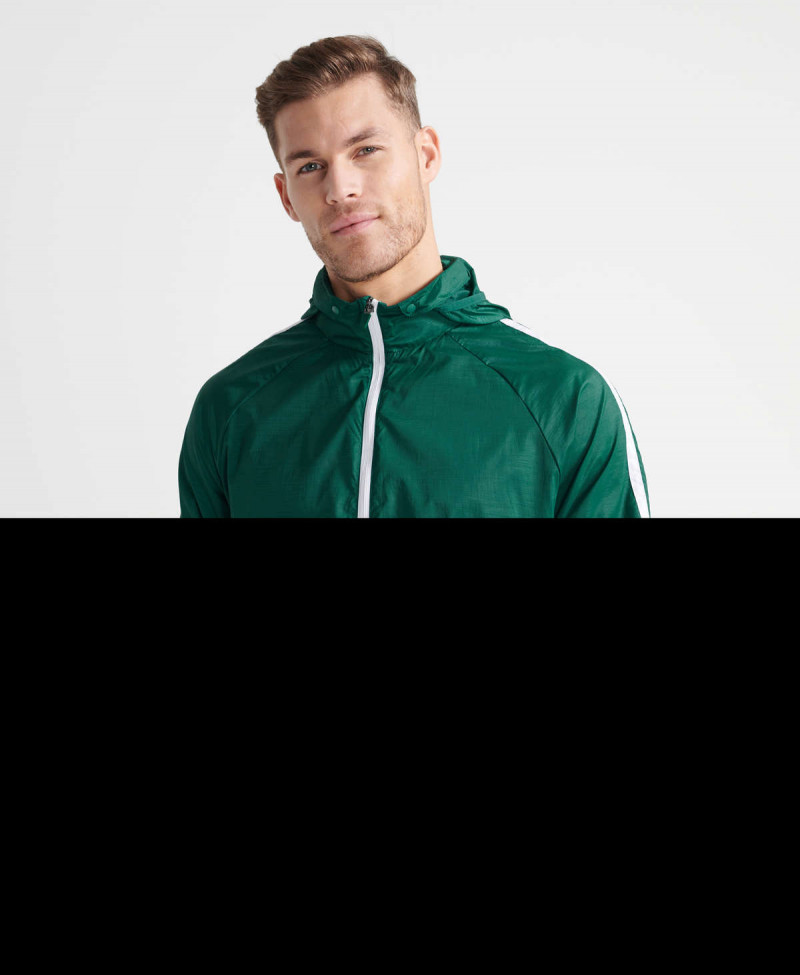 RUN TRACK WIND SHELL