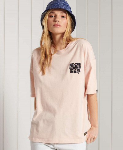 MILITARY NARRATIVE BOXY TEE - Almond Buff