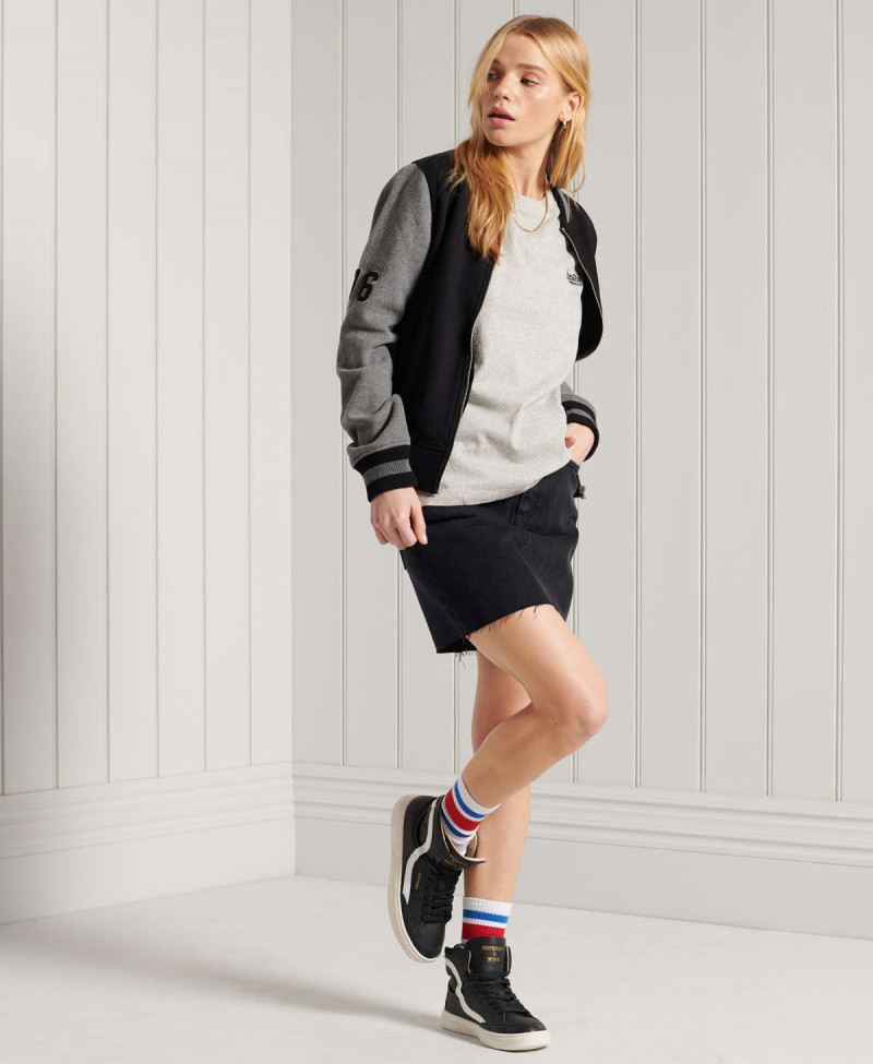 COLLEGIATE SCRIPTED BASEBALL BOMBER