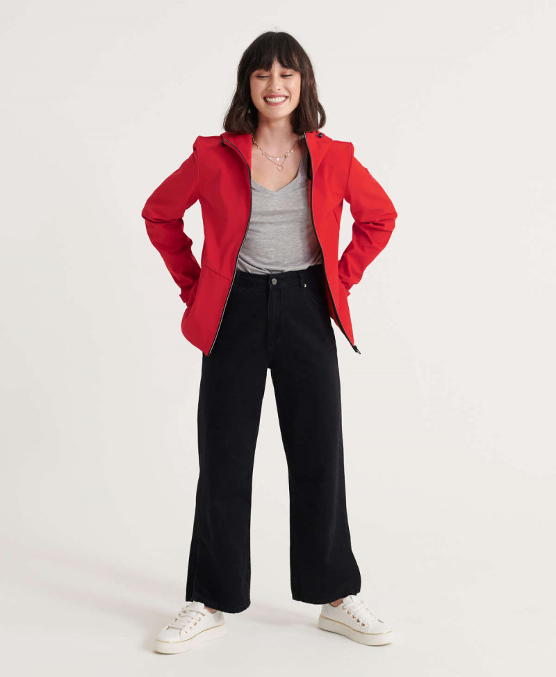 LS ESSENTIALS SUMMER TREKKER