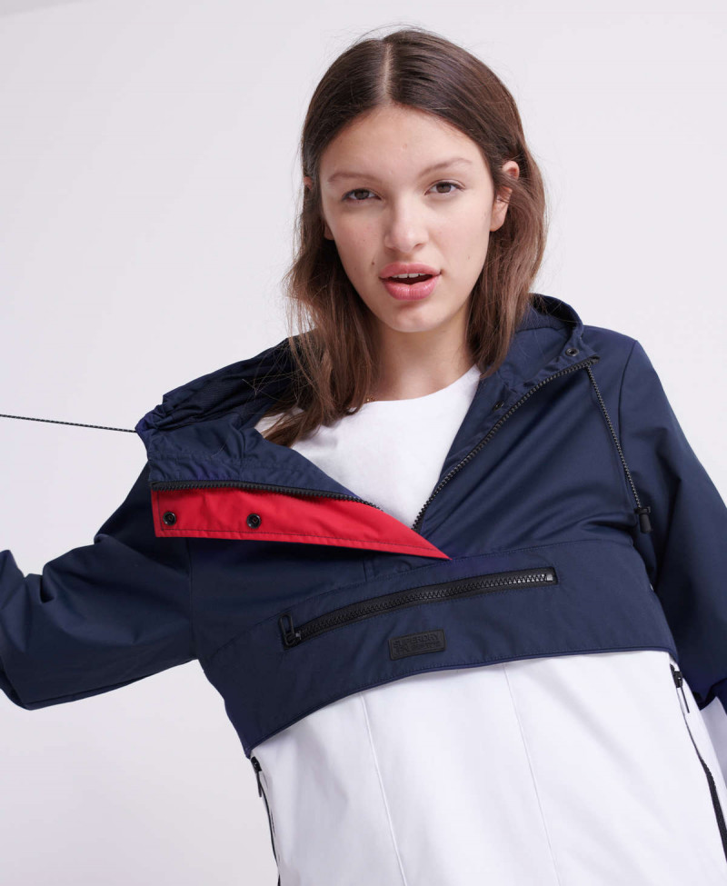 LS ESSENTIALS OVERHEAD