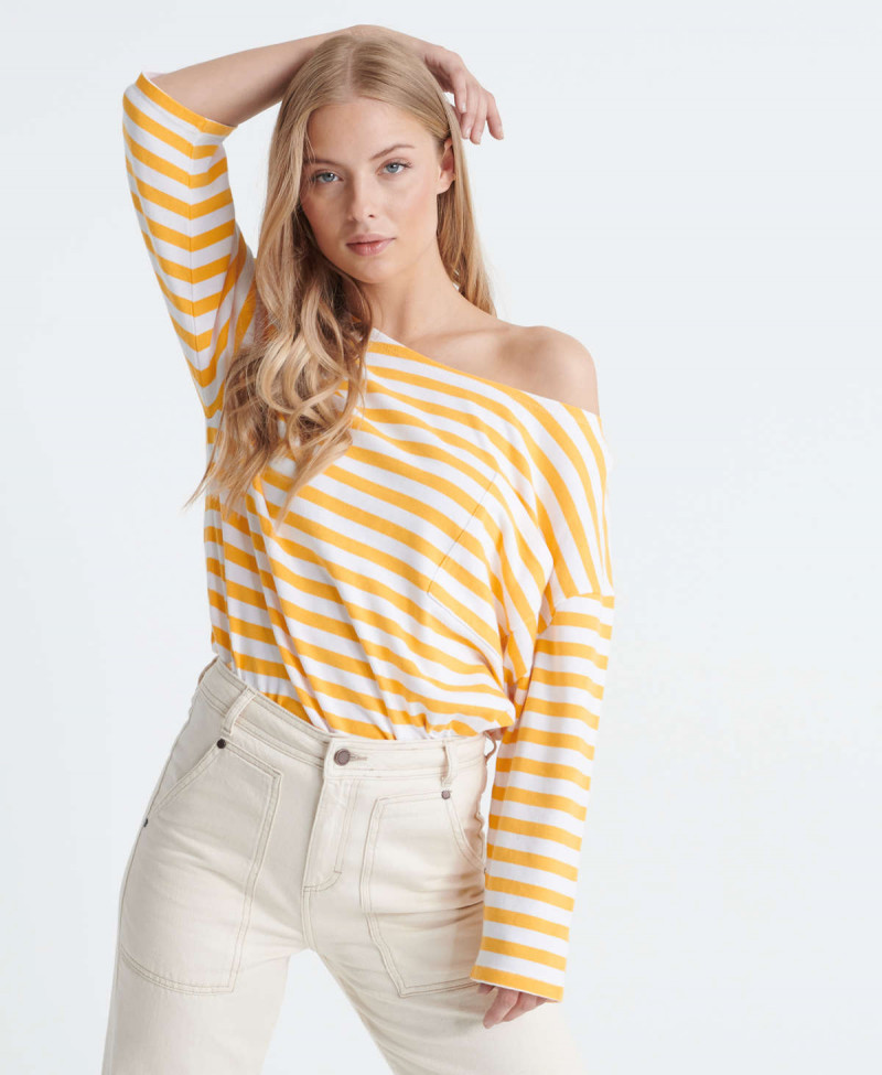 EDIT CRUISE TOP