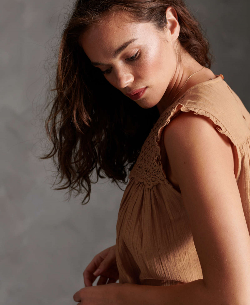 ELLISON TEXTURED LACE VEST