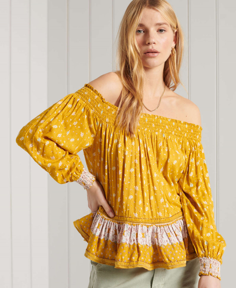 AMEERA OFF SHOULDER TOP