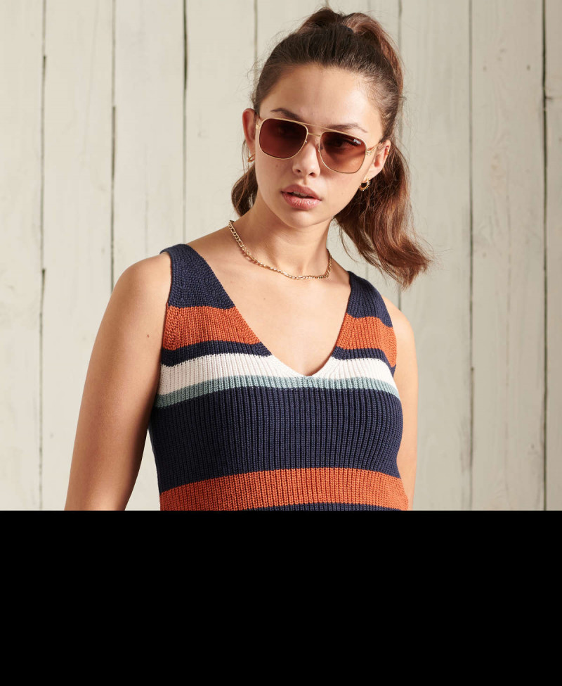 VEE NECK KNIT TANK