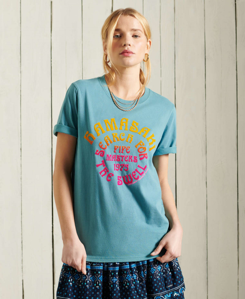 CALI SURF GRAPHIC TEE