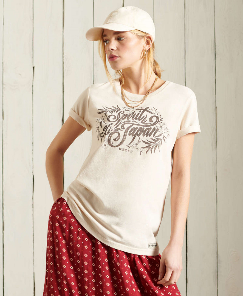 MILITARY NARRATIVE TEE