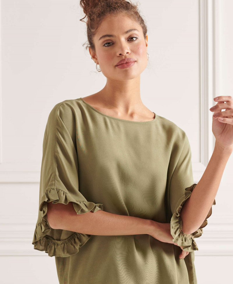 LOLA WIDE SLEEVE TOP