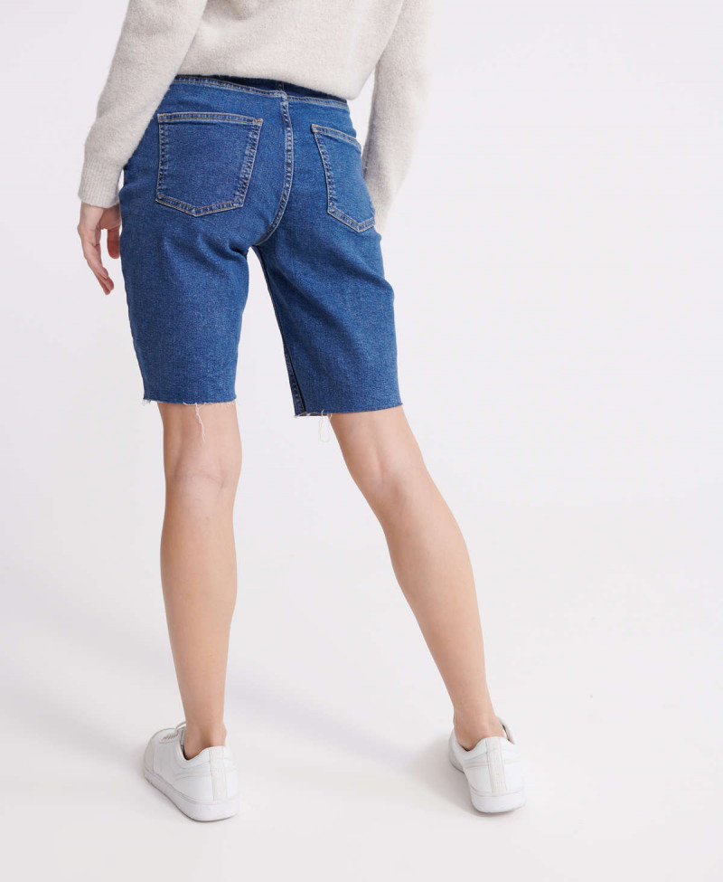 KARI LONG LINE SHORT