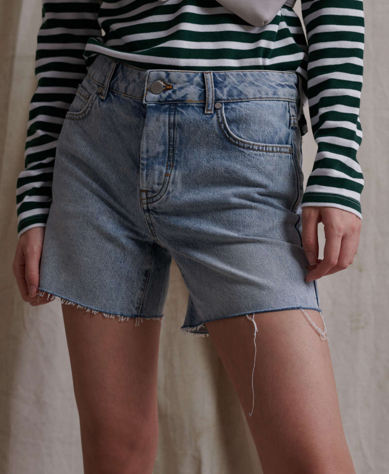 DENIM MID LENGTH SHORT