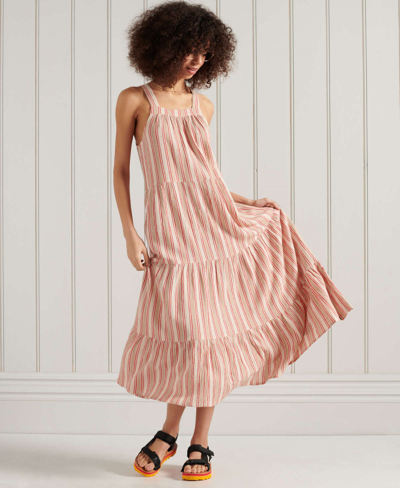 SLEEVELESS EMBROIDERED DRESS