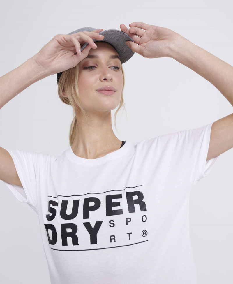 CORE SPORT GRAPHIC TEE