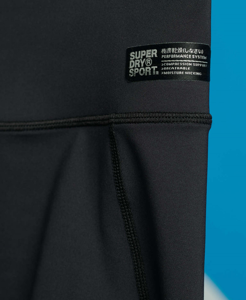 TRAINING COMPRESSION SHORTS