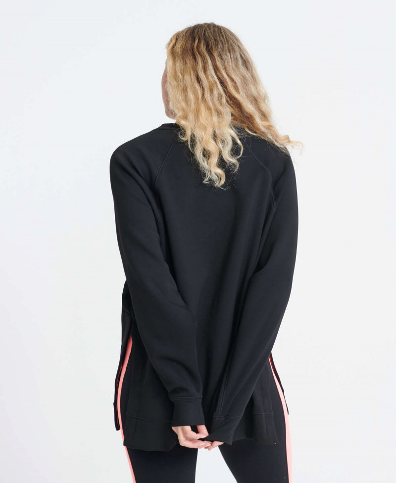 TRAINING GRAPHIC OVERSIZED CREW