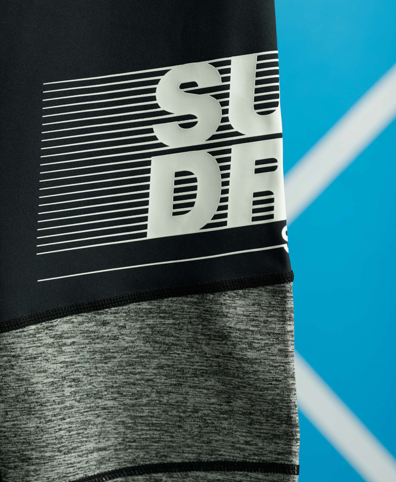 TRAINING GRAPHIC TIGHT SHORTS