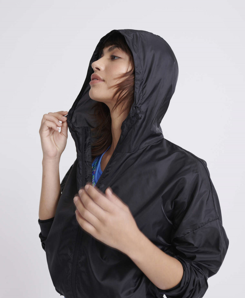 TRAINING LIGHTWEIGHT JACKET