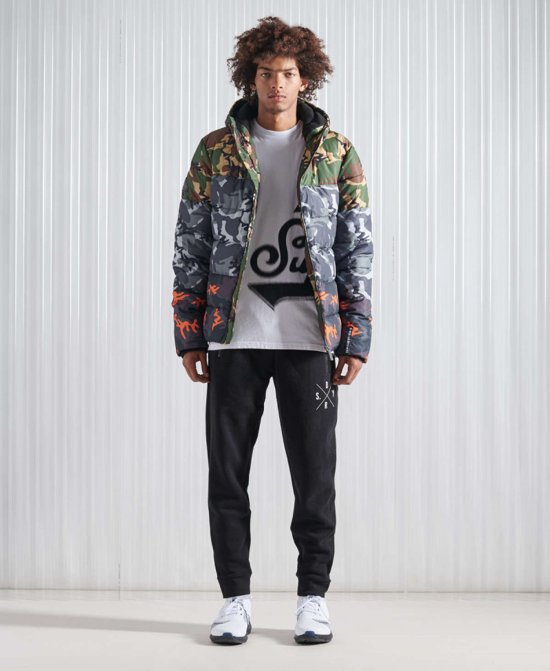 SUPER 5 DECONSTRUCT TEE