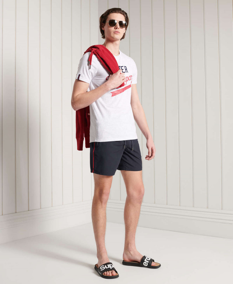 COLLEGIATE GRAPHIC TEE 185