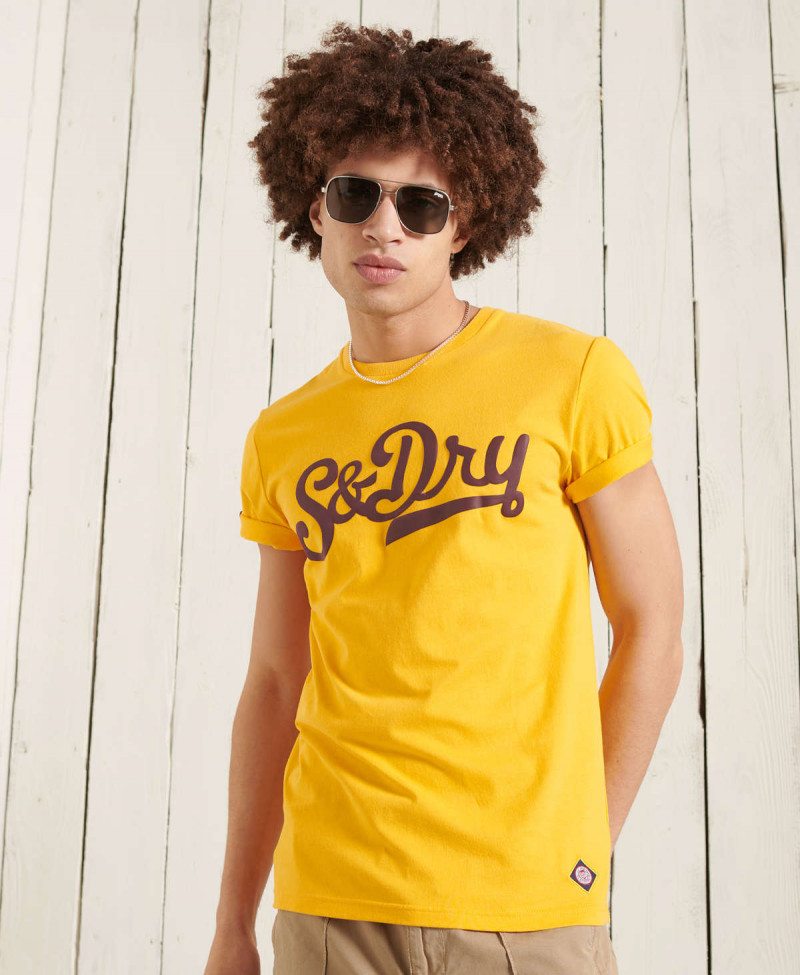 COLLEGIATE GRAPHIC TEE 185
