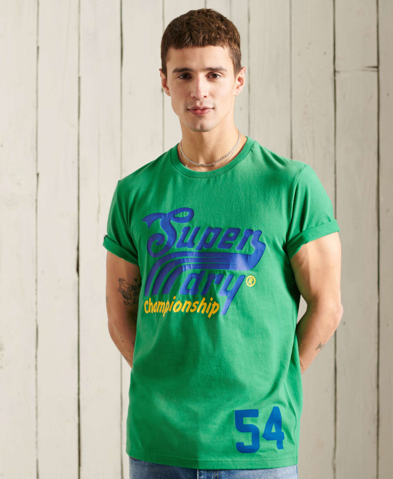 COLLEGIATE GRAPHIC TEE 185