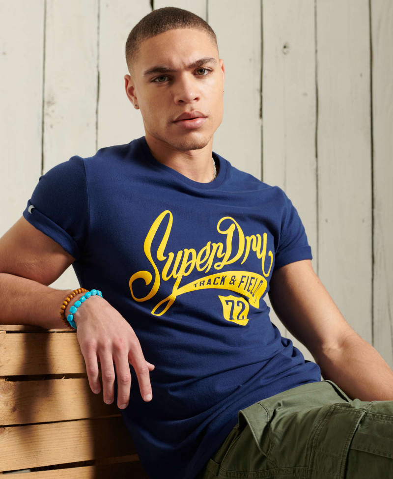 COLLEGIATE GRAPHIC TEE 185