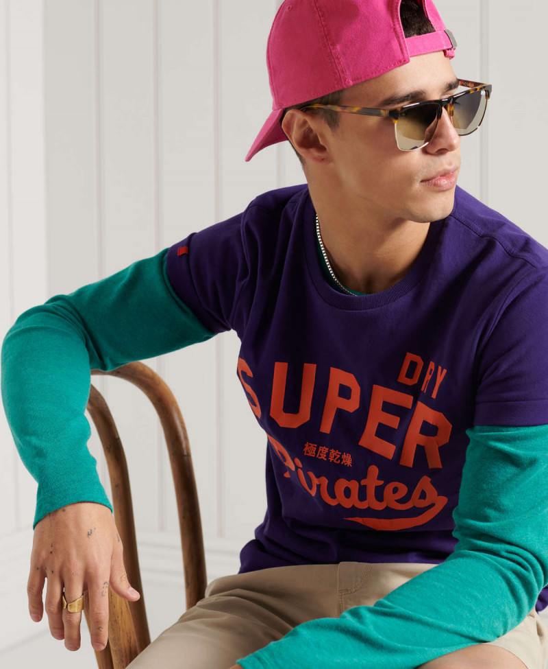 COLLEGIATE GRAPHIC TEE 185