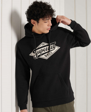 BOHO GRAPHIC OVERHEAD