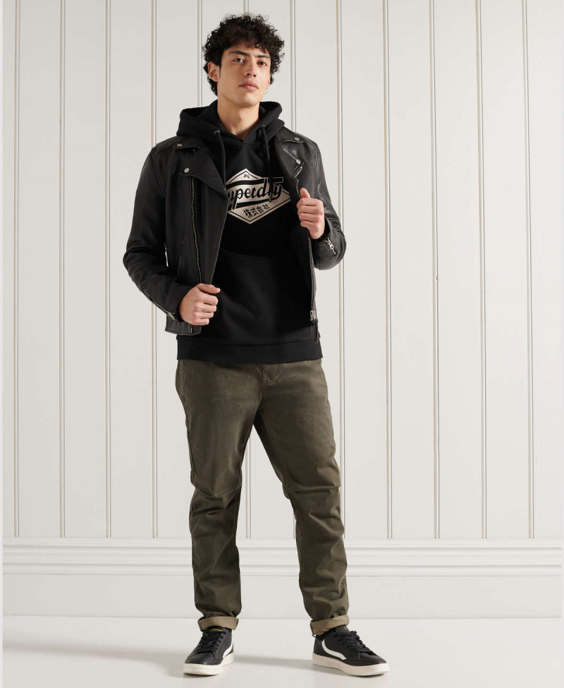 BOHO GRAPHIC OVERHEAD