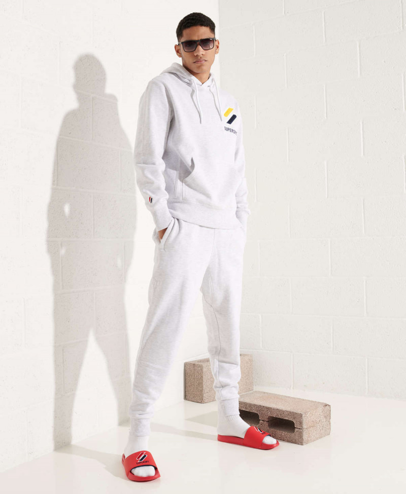 SPORTSTYLE APPLIQUE HOOD