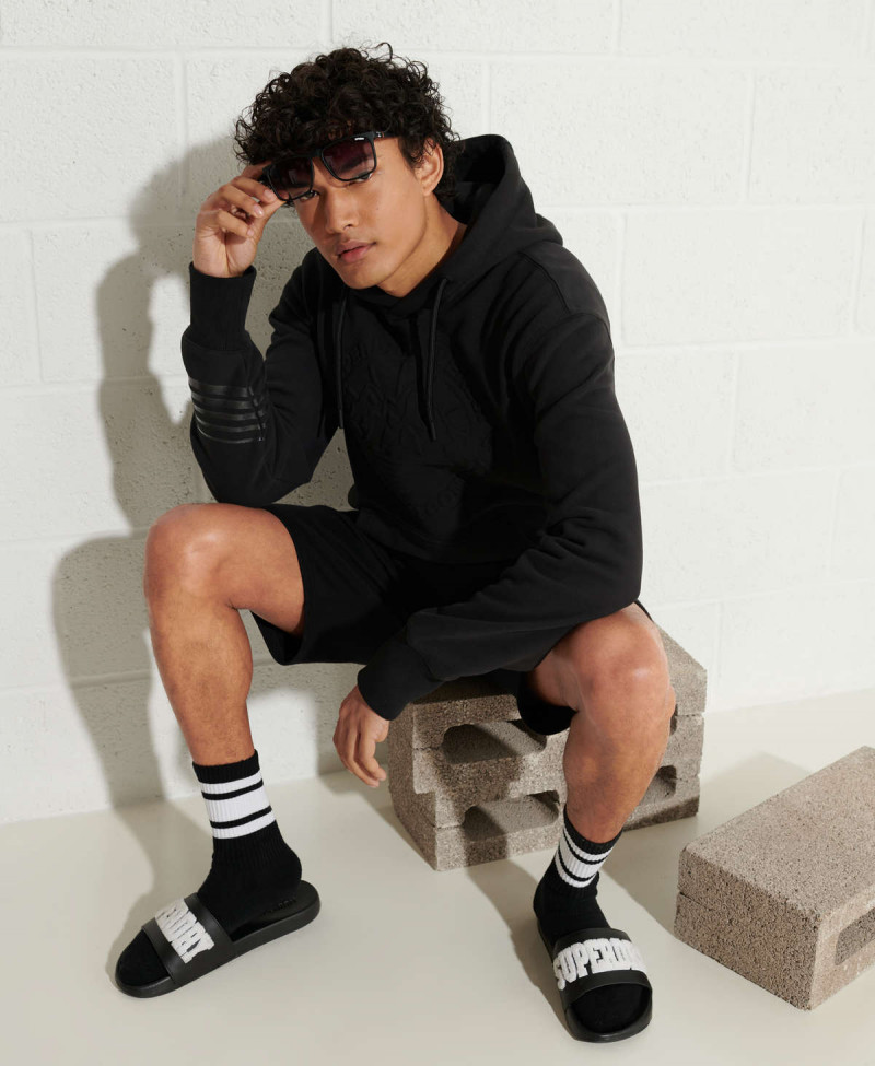 EXPEDITION EMBOSS HOOD