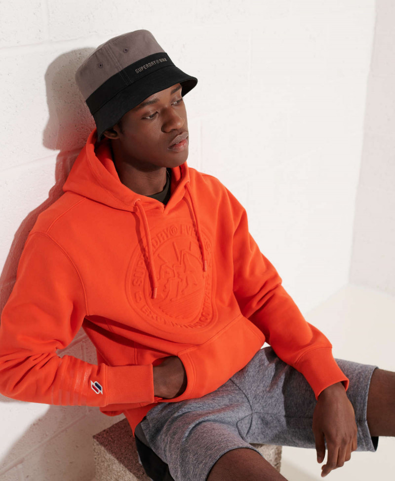 EXPEDITION EMBOSS HOOD